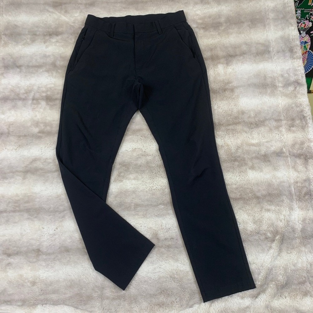 Fabletics The Only Pant Mens Size 30x29 Black Chino Performance Stretch Casual